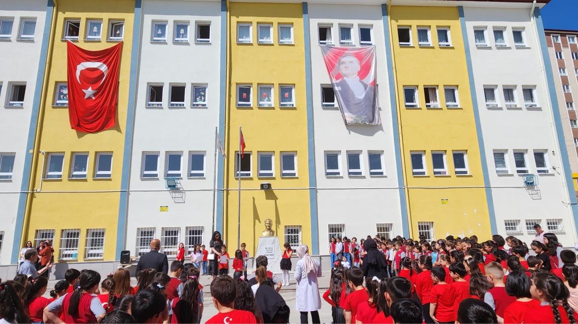 Türk Metal Mustafa Özbek İlkokulu Fotoğrafı